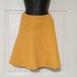 Available, large, yellow skater skirt